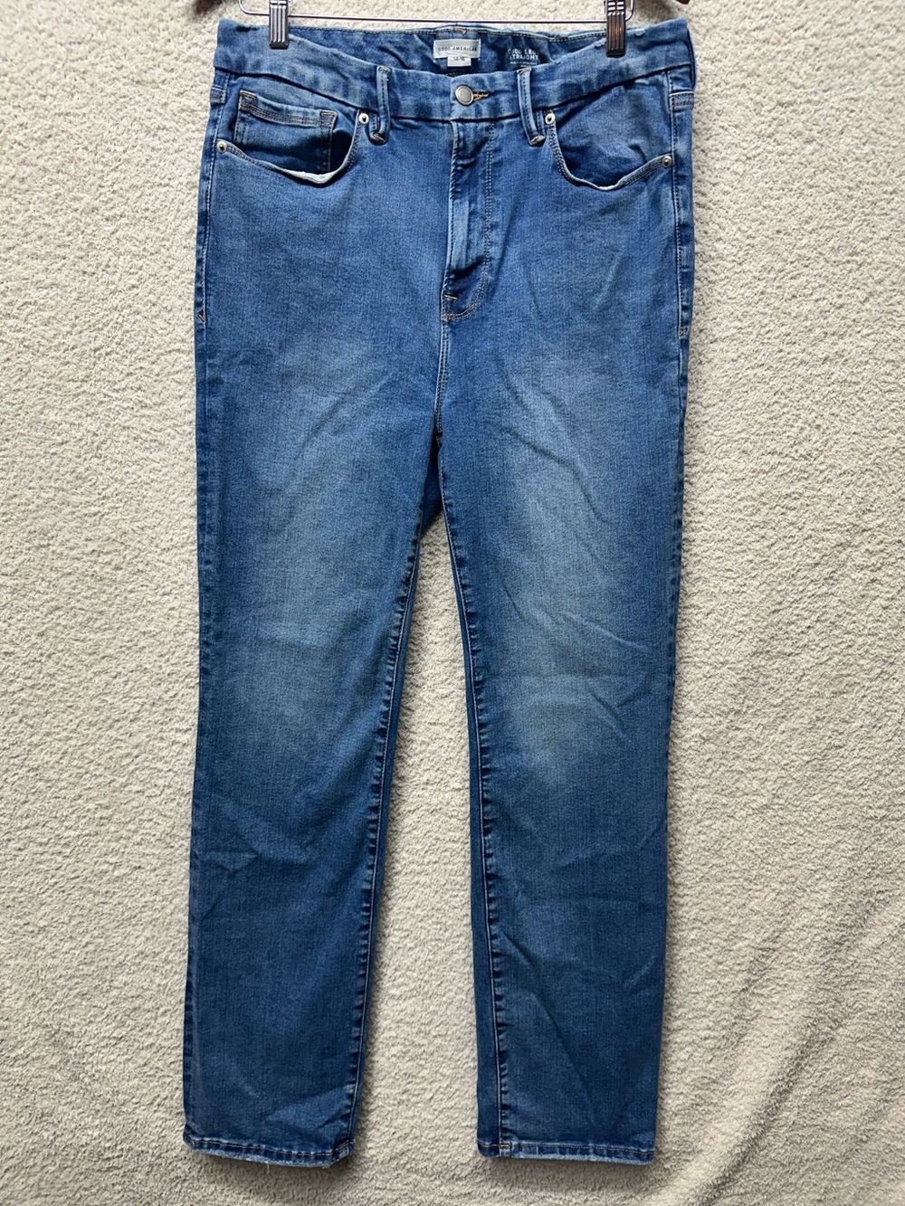 Good American Good Legs Straight Jeans Size 14-18 Mid Rise Stretch Medium Wash